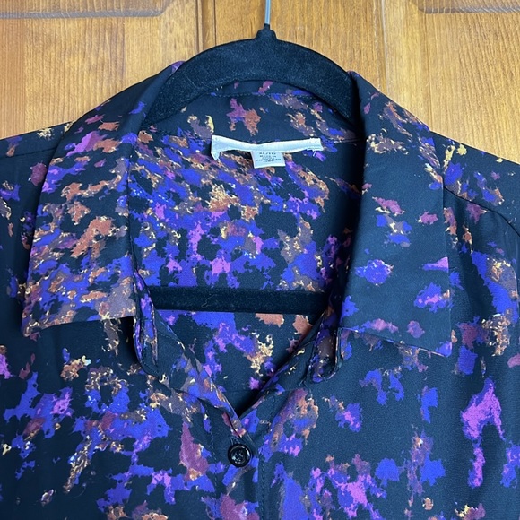 Women's Size XL Button-Down Shirt Black with Purple Print - Picture 3 of 7